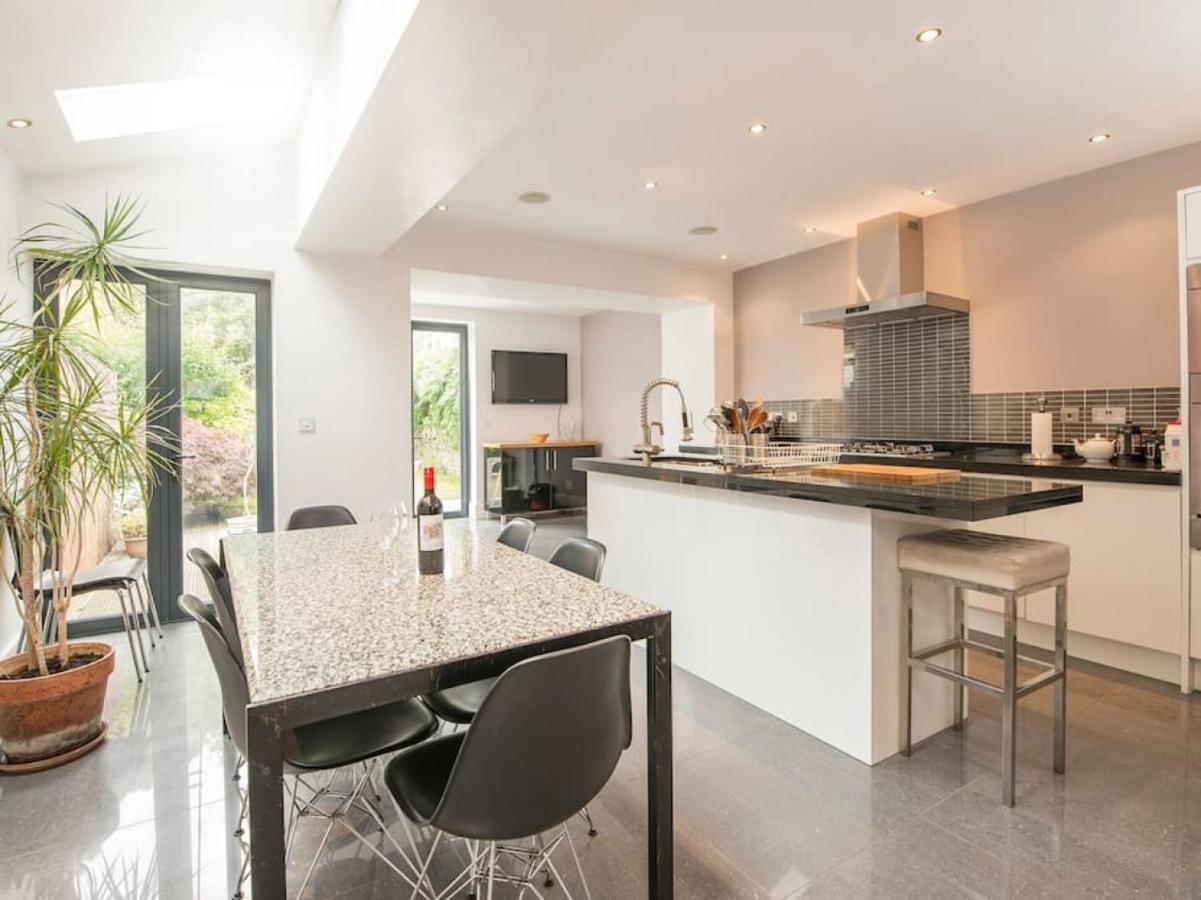 Spacious 4 Bedroom Character Home In Pontcanna Cardiff Exterior photo