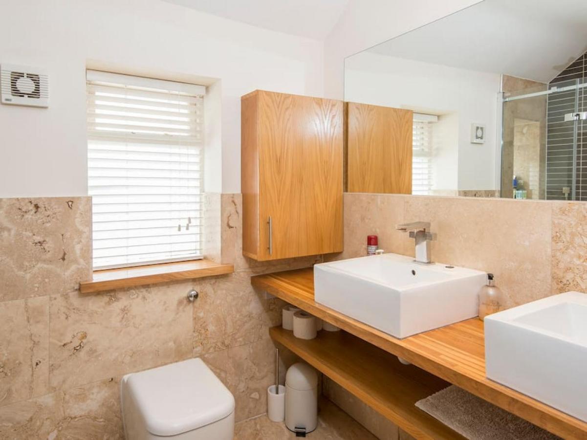 Spacious 4 Bedroom Character Home In Pontcanna Cardiff Exterior photo