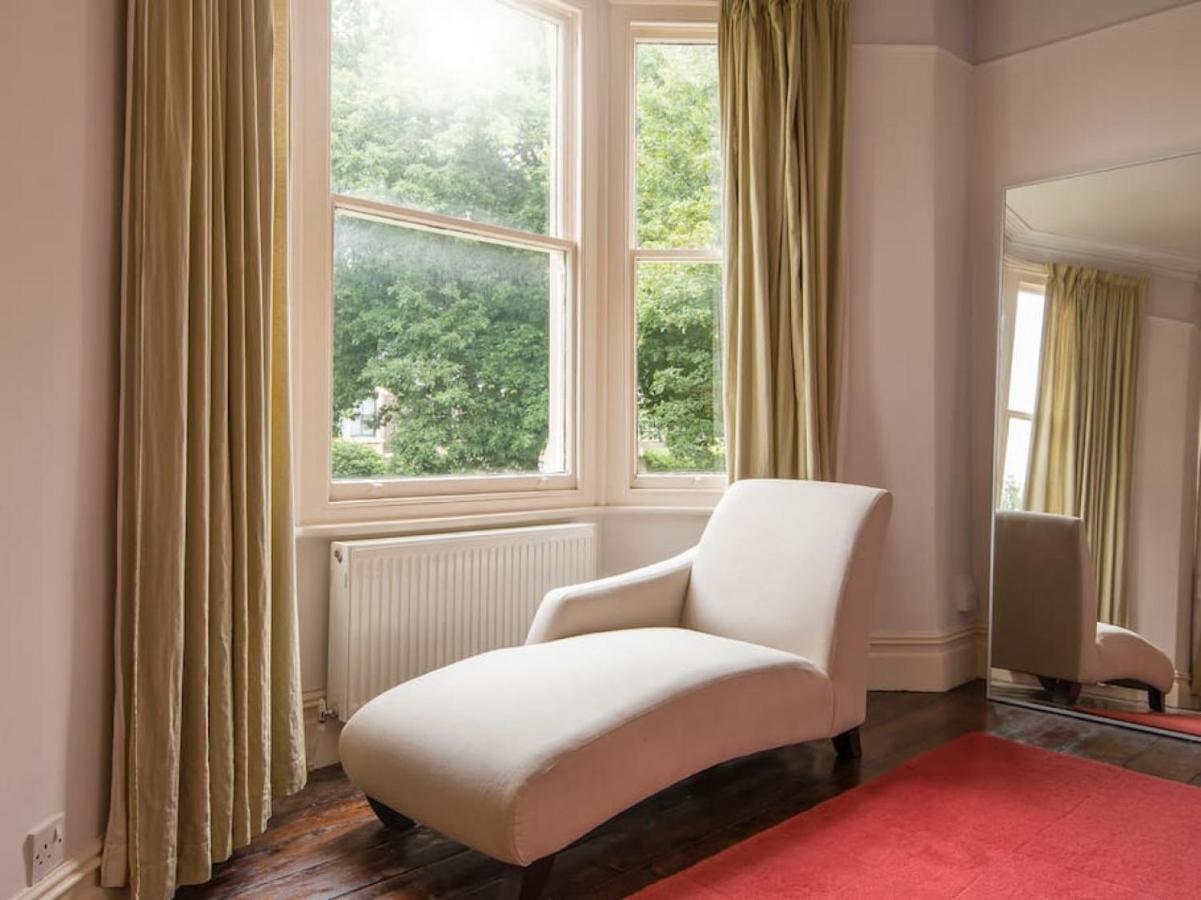 Spacious 4 Bedroom Character Home In Pontcanna Cardiff Exterior photo